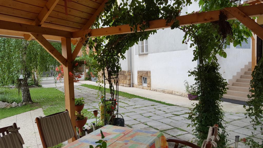 Levandium Apartman Appartement Miskolc Buitenkant foto